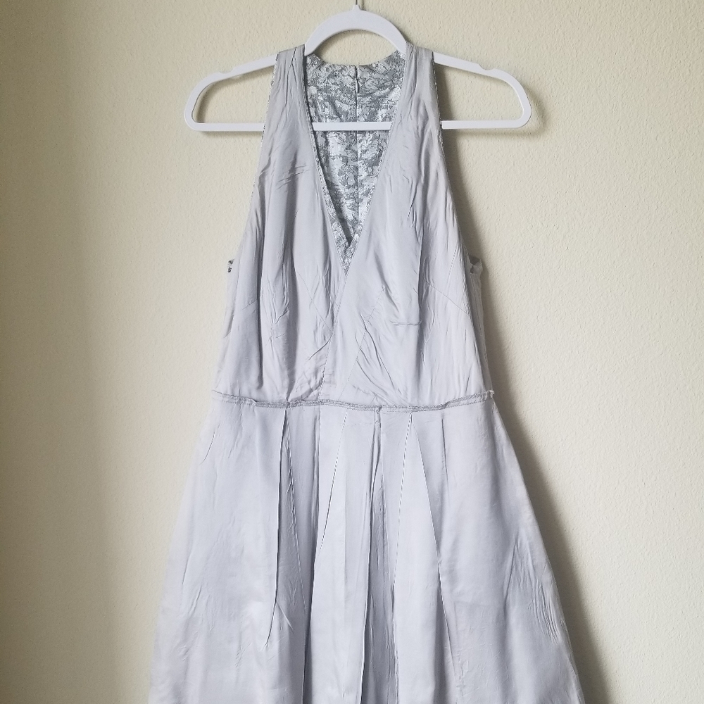 Silver dress - Picture 3 of 12